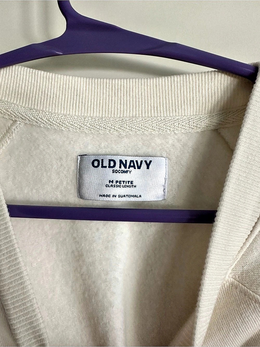 Oversized Raglan Sweatshirt - Picture 4 of 7